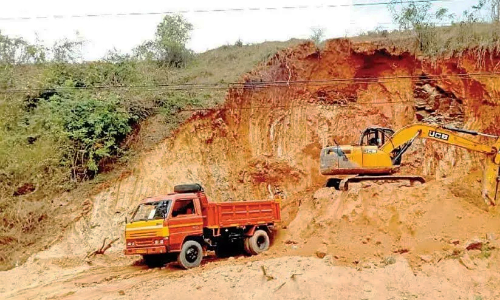 കാലവര്‍ഷം: വയനാട്ടിൽ ക്വാറികള്‍ക്കും മണ്ണെടുക്കുന്നതിനും നിരോധനം