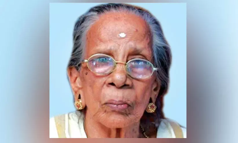 കേരളത്തിലെ ആദ്യ വൃക്ക ദാതാവ് നാരായണി 100ാം വയസ്സിൽ വിടവാങ്ങി കേരളത്തിലെ ആദ്യ വൃക്ക ദാതാവ് നാരായണി 100ാം വയസ്സിൽ വിടവാങ്ങി