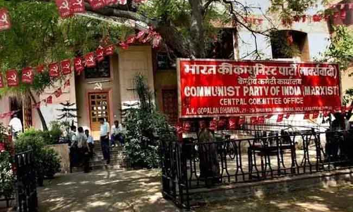 രാജിയിലേക്ക് നയിച്ചത് സി.പി.എം കേന്ദ്ര നേതൃത്വത്തിന്റെ ഇടപെടൽ