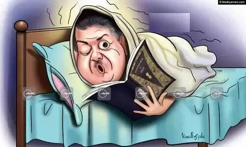 രാവിലെ എന്ത് രാജി?, എന്തിന് രാജി?, വൈകീട്ട് 5.55ന് രാജി; സംഭവ ബഹുലം സജി ചെറിയാന്റെ പകൽ