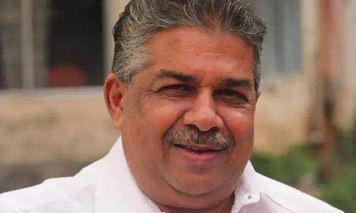 തൽക്കാലം പുതിയ മന്ത്രിയില്ല്ല; വകുപ്പുകൾ മുഖ്യമന്ത്രിക്ക്