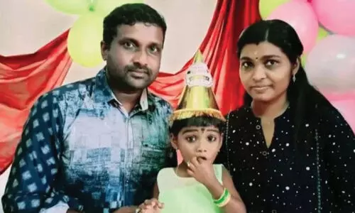 മാതാപിതാക്കളുടെ അടുക്കലേക്ക് ശ്രേയയും മടങ്ങി