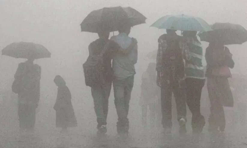 കണ്ണൂരിലും കാസർകോട്ടും വിദ്യാഭ്യാസ സ്ഥാപനങ്ങൾക്ക് അവധി