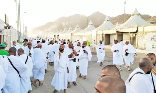 ഹജ്ജ് കർമങ്ങൾക്ക് തുടക്കം, അറഫ സംഗമം ഇന്ന്