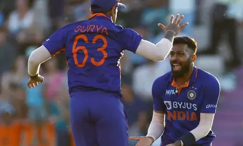 ഓൾറൗണ്ട് മികവിൽ ഹാർദിക്; ട്വന്റി20യിൽ ആദ്യ ജയം ഇന്ത്യക്ക് ഓൾറൗണ്ട് മികവിൽ ഹാർദിക്; ട്വന്റി20യിൽ ആദ്യ ജയം ഇന്ത്യക്ക്