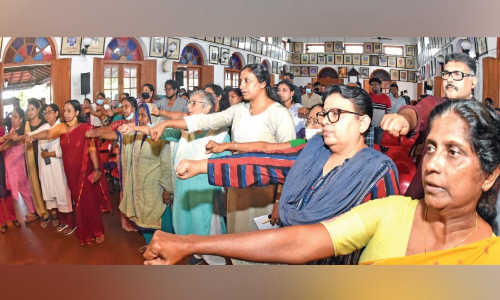 നടി ആക്രമിക്കപ്പെട്ട കേസ്: വിചാരണക്കോടതി ജഡ്ജിയെ മാറ്റാൻ നിവേദനം നൽകും