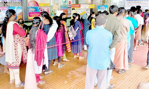 പനിക്കാലത്തും പുൽപള്ളി സി.എച്ച്.സിയിൽ ഡോക്ടർമാർ കുറവ് പനിക്കാലത്തും പുൽപള്ളി സി.എച്ച്.സിയിൽ ഡോക്ടർമാർ കുറവ്