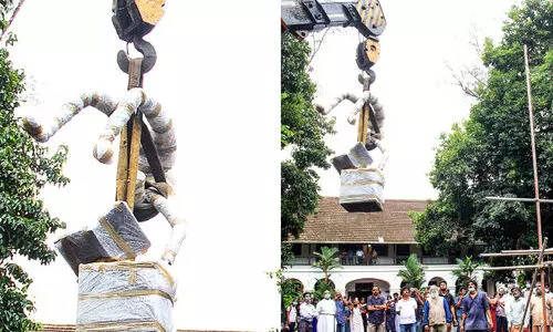 CMS college, Mayya sculpture