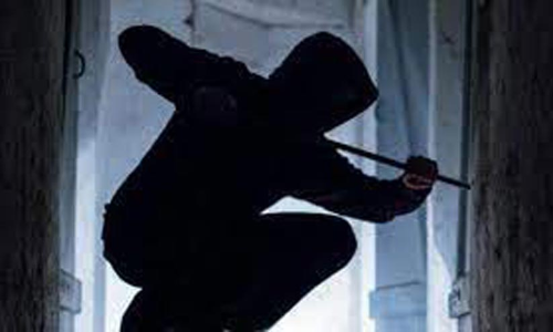 കട കുത്തിത്തുറന്ന് മോഷണം: 2600 കിലോ റബർ ഷീറ്റുകൾ കവർന്നു