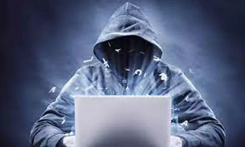 പാർസൽ, ടെലിഫോൺ സേവന ഫീസ് ആവശ്യപ്പെട്ട് ഓൺലൈൻ തട്ടിപ്പ് പാർസൽ, ടെലിഫോൺ സേവന ഫീസ് ആവശ്യപ്പെട്ട് ഓൺലൈൻ തട്ടിപ്പ്