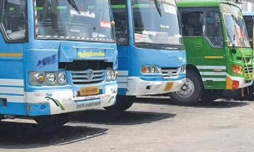 ബാലുശ്ശേരി ബസ് സ്റ്റാൻഡിൽ ബസിനടിയിൽപെട്ട് വിദ്യാർഥിനിക്ക് ഗുരുതര പരിക്ക്