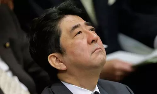 ഷി​ൻ​സോ ആ​ബെ​യു​ടെ മ​ര​ണ​ത്തി​ൽ അ​നു​ശോ​ചി​ച്ച്​ ഭ​ര​ണാ​ധി​കാ​രി​ക​ൾ