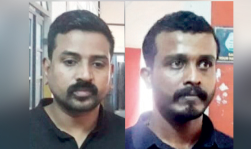 കാ​ർ ത​ട​ഞ്ഞ്​ ക​വ​ർ​ച്ച: ര​ണ്ടു പ്ര​തി​ക​ൾ കീ​ഴ​ട​ങ്ങി