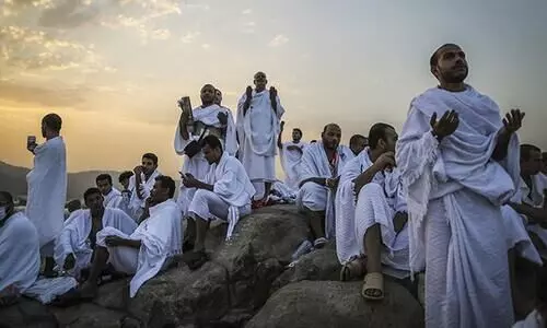 ചേർന്നുനിൽപിന്റെ പെരുന്നാൾ ചേർന്നുനിൽപിന്റെ പെരുന്നാൾ