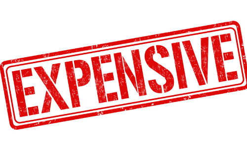 ചെ​ല​വ്​ താ​ങ്ങു​ന്നി​ല്ല; ബ​ജ​റ്റ് ചു​രു​ക്കാ​ൻ വ​ഴി തേ​ടി പ്ര​വാ​സി​ക​ൾ