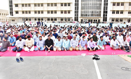 ഇന്ത്യന്‍ സ്കൂള്‍ ഈദ്ഗാഹിൽ ആയിരങ്ങള്‍ പങ്കെടുത്തു