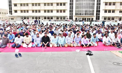 ഇന്ത്യന്‍ സ്കൂള്‍ ഈദ്ഗാഹിൽ ആയിരങ്ങള്‍ പങ്കെടുത്തു
