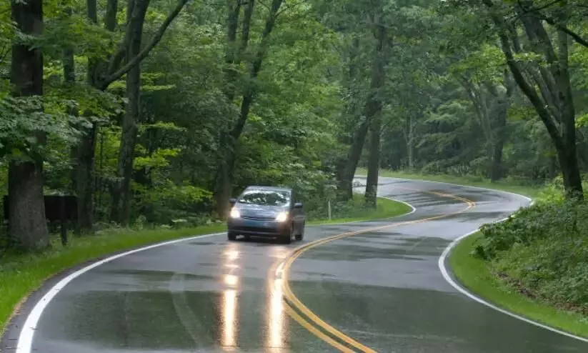 Safety Tips For Driving on Wet Roads
