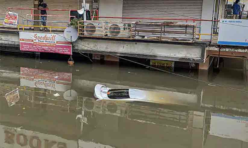 അതിശക്തമായ മഴ; ഗുജറാത്തിൽ ഏഴ് മരണം