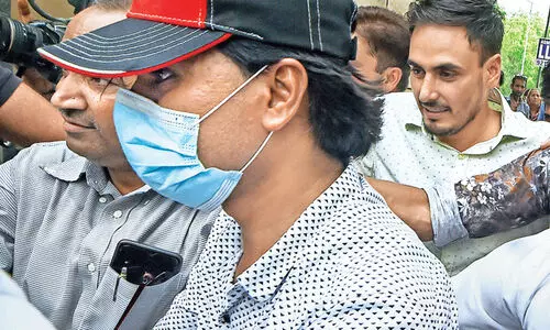 ആൾട്ട് ന്യൂസ് സഹസ്ഥാപകൻ മുഹമ്മദ് സുബൈറിന്റെ ഇടക്കാല ജാമ്യം നീട്ടി