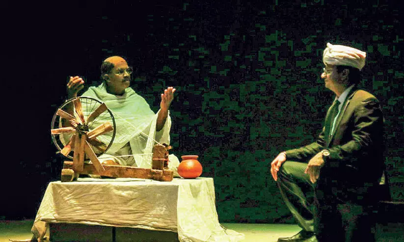 ചേറ്റൂരിന്റെ ജീവിതം നാടകമായി പ്രേക്ഷകർക്ക് മുന്നിൽ ചേറ്റൂരിന്റെ ജീവിതം നാടകമായി പ്രേക്ഷകർക്ക് മുന്നിൽ