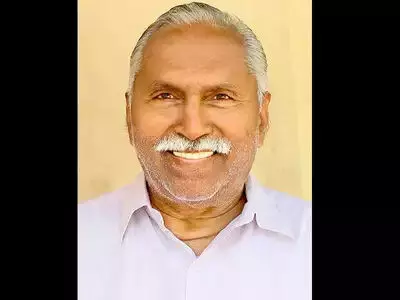 ആദിവാസി ഭൂമി കൈയേറിയത് ആർ. രാമചന്ദ്രൻ നായരുടെ ട്രസ്റ്റ്; അറസ്റ്റിലായത് എച്ച്.ആർ.ഡി.എസ് സെക്രട്ടറി ആദിവാസി ഭൂമി കൈയേറിയത് ആർ. രാമചന്ദ്രൻ നായരുടെ ട്രസ്റ്റ്; അറസ്റ്റിലായത് എച്ച്.ആർ.ഡി.എസ് സെക്രട്ടറി