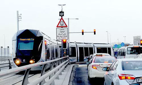 അവധി ദിനങ്ങളിൽ തിരക്കൊഴിയാതെ പൊതുഗതാഗതം അവധി ദിനങ്ങളിൽ തിരക്കൊഴിയാതെ പൊതുഗതാഗതം