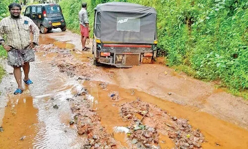 ചേനാട്ടുമുക്ക് -പൊന്നരംതെരു റോഡ് തകർന്നു