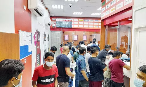 രൂപ ഇടിയുന്നു; റിയാലിന് റെക്കോഡ് കുതിപ്പ്