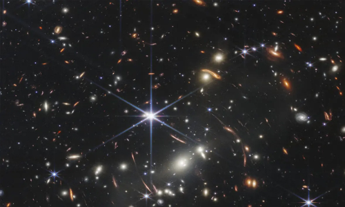 ജെയിംസ് വെബ് മിഴി തുറന്നു; കൺമുന്നിൽ അത്ഭുത കാഴ്ചകൾ