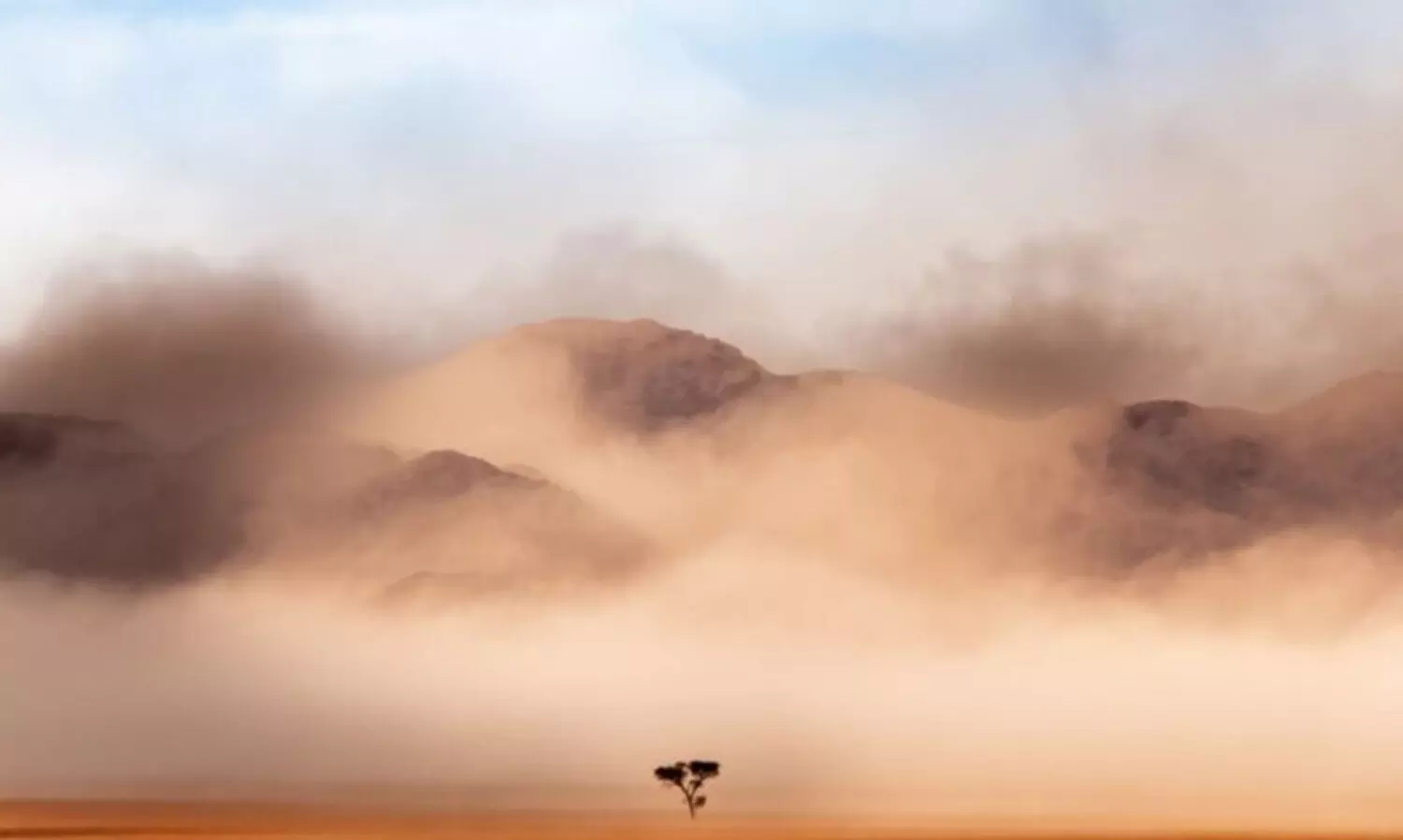 വിഷക്കാറ്റ്​ തുടങ്ങി; രണ്ടാഴ്​ച നീണ്ടു നിൽക്കുമെന്ന്​ ഖത്തറിൽ മുന്നറിയിപ്പ്