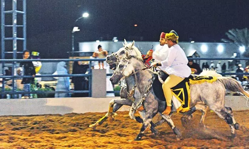 പെരുന്നാളാഘോഷങ്ങൾക്ക് നിറംപകർന്ന് കുതിരസവാരി പെരുന്നാളാഘോഷങ്ങൾക്ക് നിറംപകർന്ന് കുതിരസവാരി