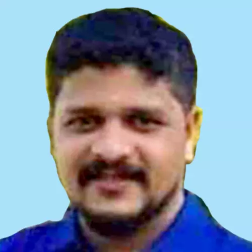 ബൈ​ക്ക​പ​ക​ട​ത്തി​ല്‍ പ​രി​ക്കേ​റ്റ യു​വാ​വ് മ​രി​ച്ചു