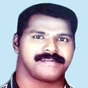 യു​വാ​വ്​ തൂ​ങ്ങി​മ​രി​ച്ച നി​ല​യി​ൽ