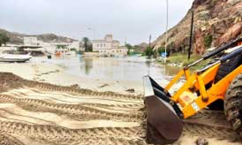 മഴ: ശുചീകരണം പുരോഗമിക്കുന്നു