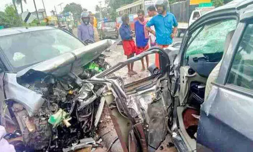 സുരക്ഷ ഇടനാഴി ചോരക്കളമാകുന്നു