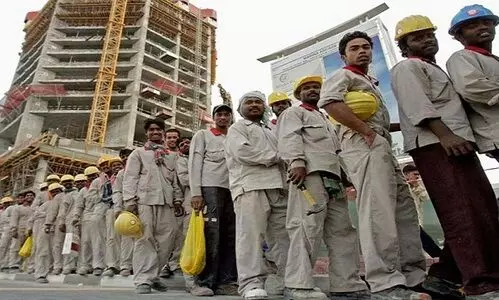 ഇഖാമയിലെ തൊഴിൽ മാറ്റിയതായി സന്ദേശം; തസ്തിക പുനഃക്രമീകരണത്തിന്റെ ഭാഗമെന്ന് വിവരം