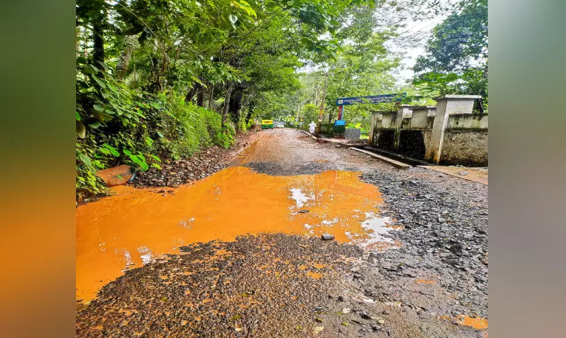 Naduvannur road issue