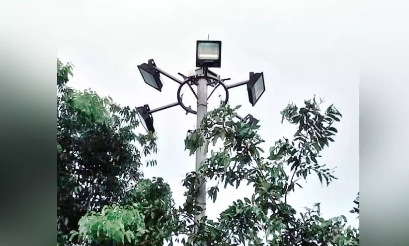 ജില്ല ആശുപത്രി ഇരുട്ടിൽ ജില്ല ആശുപത്രി ഇരുട്ടിൽ