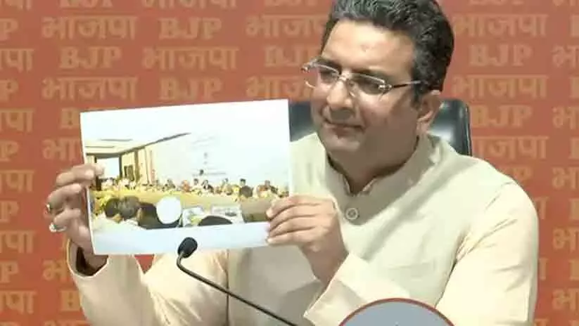 ഹാമിദ് അൻസാരിയും പാക് മാധ്യമപ്രവർത്തകനും കൂടിക്കാഴ്ച നടത്തിയെന്ന വിവാദം വിടാതെ ബി.ജെ.പി