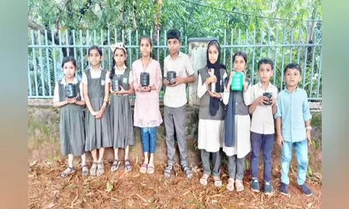 ഇവാന്റെ ചികിത്സക്ക് പണക്കുടുക്ക നൽകി  വിദ്യാർഥികൾ