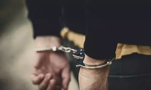 പ്രായപൂർത്തിയാകാത്ത പെൺകുട്ടിയെ   ശല്യം ചെയ്ത 19കാരൻ അറസ്റ്റിൽ