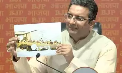 ഹാമിദ് അൻസാരിയും പാക് മാധ്യമപ്രവർത്തകനും കൂടിക്കാഴ്ച നടത്തിയെന്ന വിവാദം വിടാതെ ബി.ജെ.പി