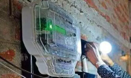 വൈദ്യുതി ബിൽ കുടിശ്ശികയായി; രോഗിയായ വയോധികന്‍റെ ഭൂമി ജപ്തി ചെയ്തു