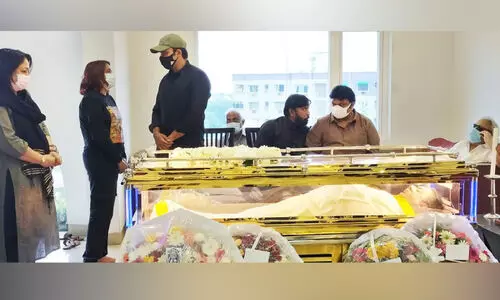 പ്രതാപ് പോത്തന് അന്ത്യാഞ്ജലിയർപ്പിച്ച് സിനിമാലോകം