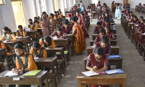 സി.യു.ഇ.ടി നാലാംഘട്ടം തുടങ്ങി; പലയിടങ്ങളിൽ പരീക്ഷ മുടങ്ങി