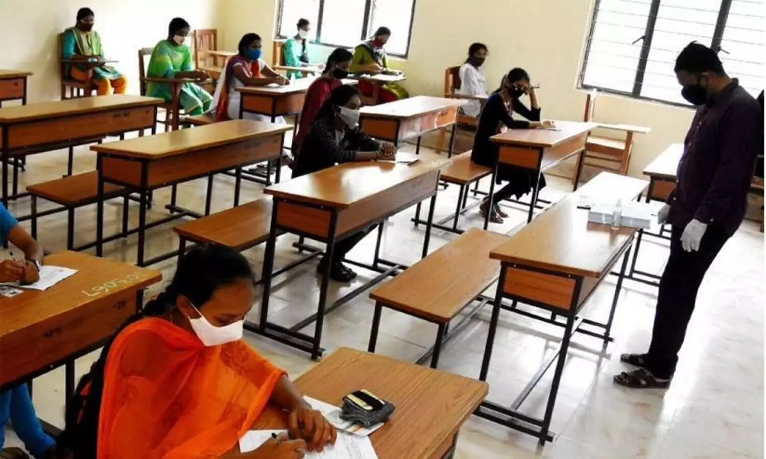 Which one is the lower caste Students asked SHOCKING question in exam