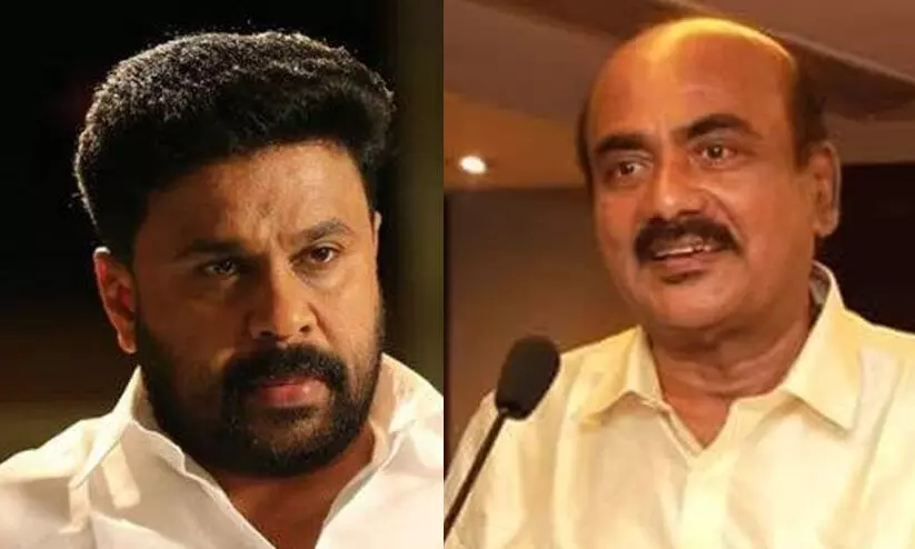 ദിലീപിനെ പൂട്ടണം വാട്സാപ് ഗ്രൂപ്പ്! അംഗങ്ങൾ ആഷിക് അബു മുതൽ മഞ്ജു വാര്യർ വരെ; അപകീർത്തി കേസ് എടുക്കണമെന്ന് ആലപ്പി അഷ്റഫ്