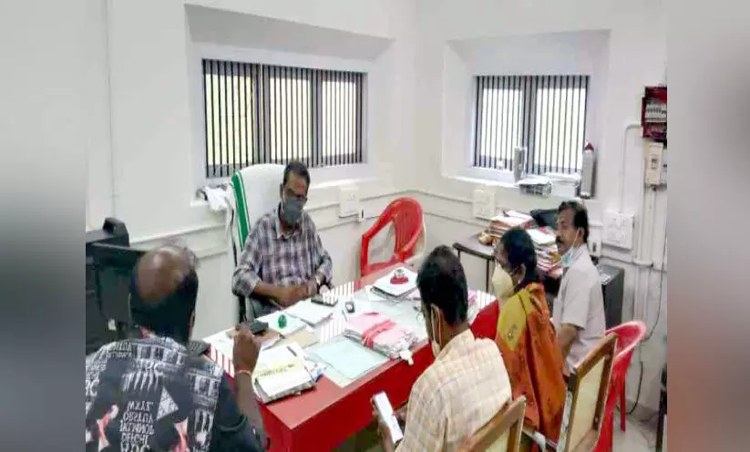 മഴയത്തും കുടിവെള്ളമില്ല; സമരവുമായി വക്കം പഞ്ചായത്ത്​