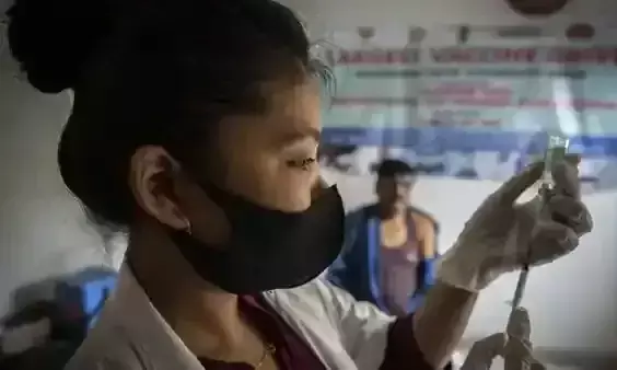 കോവിഡ്; കരുതിയിരിക്കണം ബി.എ 4, ബി.എ 5 വകഭേദങ്ങളെ